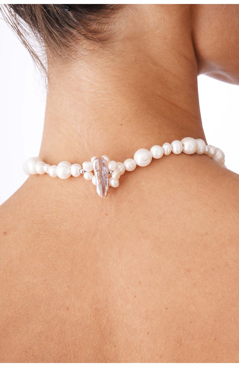 Velvet Luna Natural Pearl Statement Necklace With Seashell Pendant, Alternate, color, White