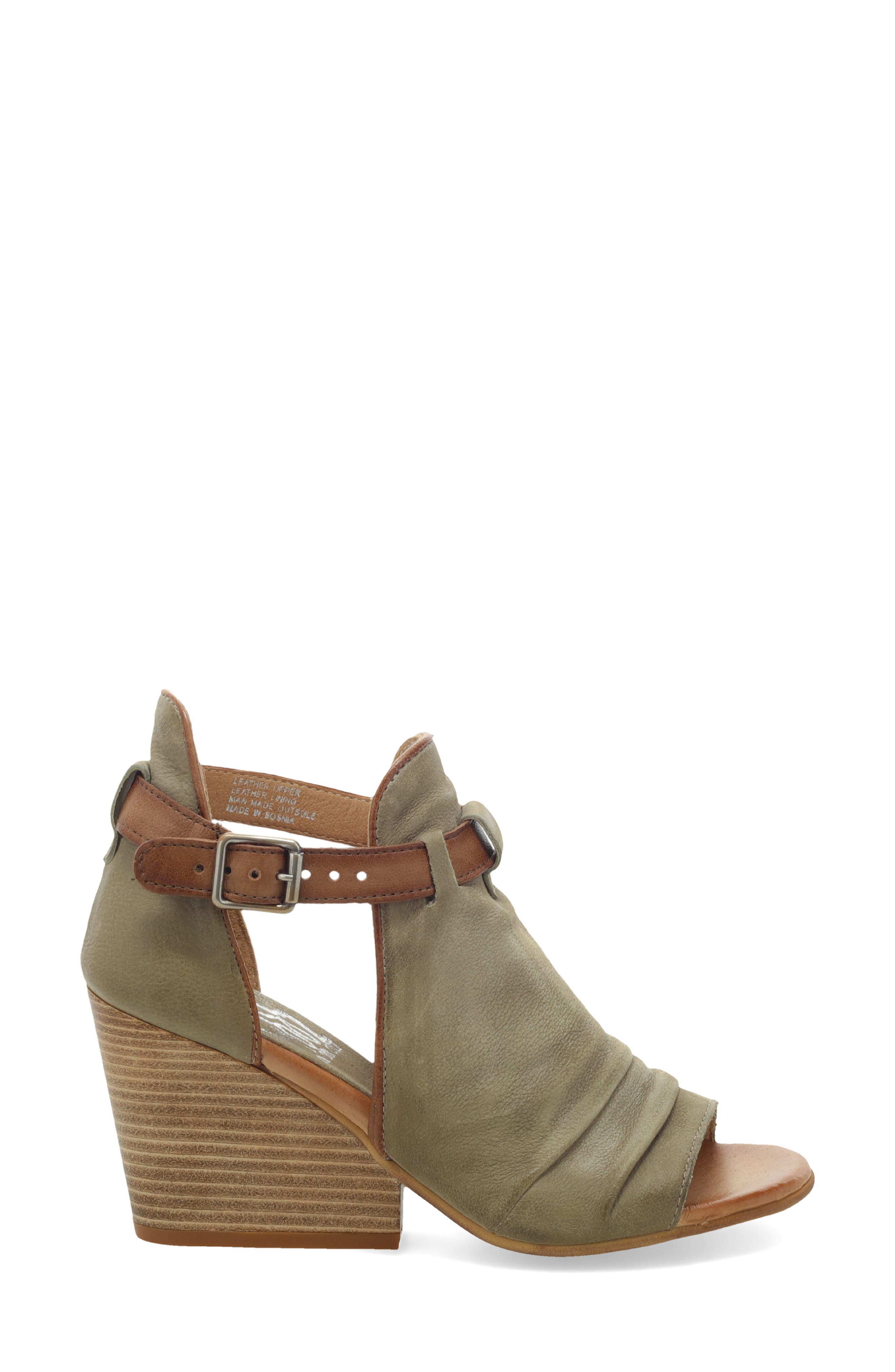 Kismet Wedge Sandal, Alternate, color, KHAKI LEATHER