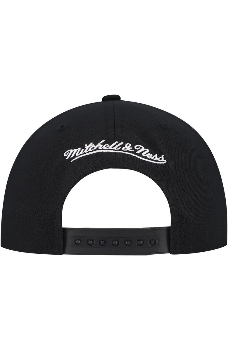 Mitchell & Ness Men's Mitchell & Ness  Black Chicago Blackhawks Team Snapback Hat, Alternate, color, 