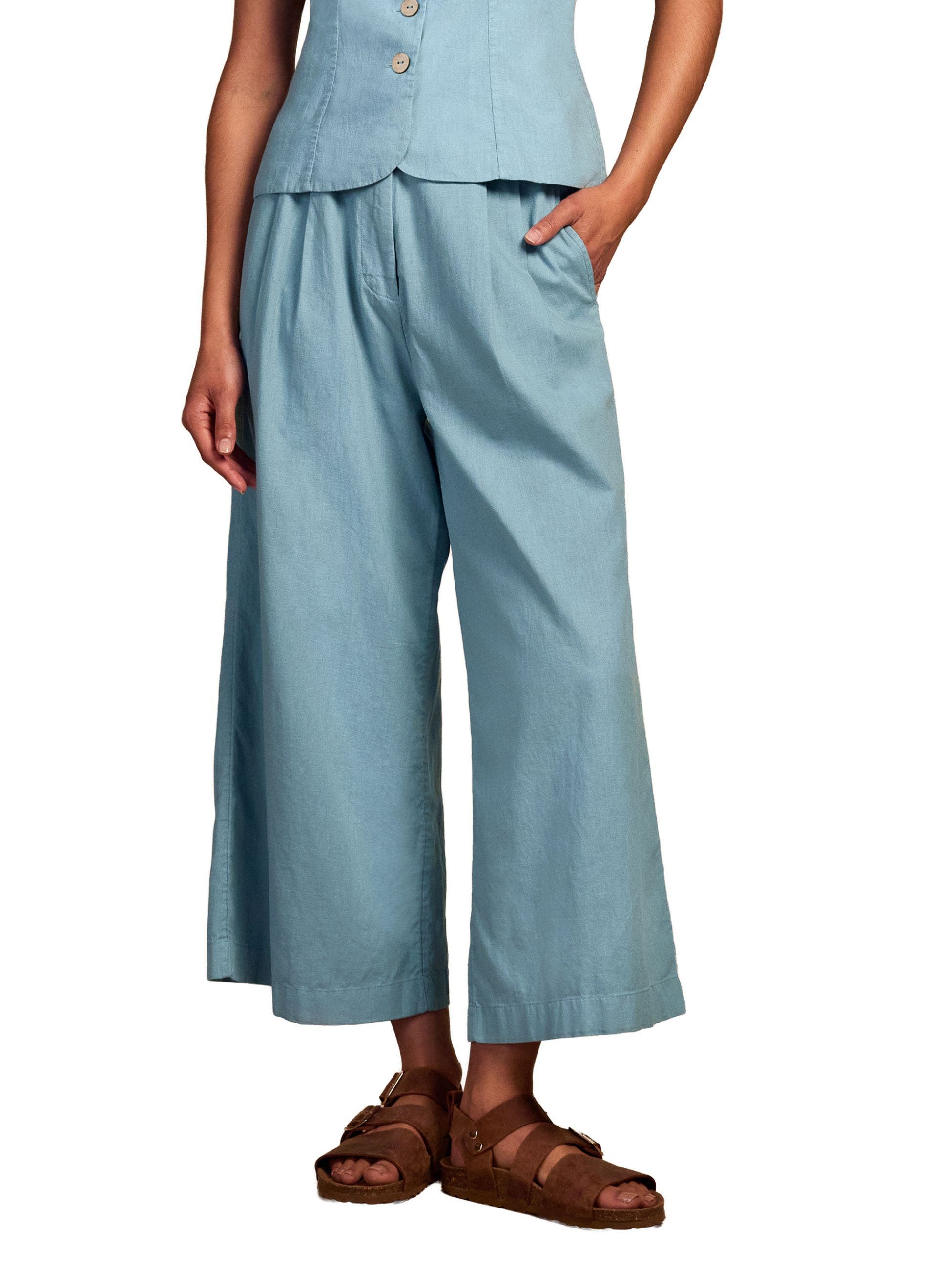 Pleat Front Crop Pants - image 3