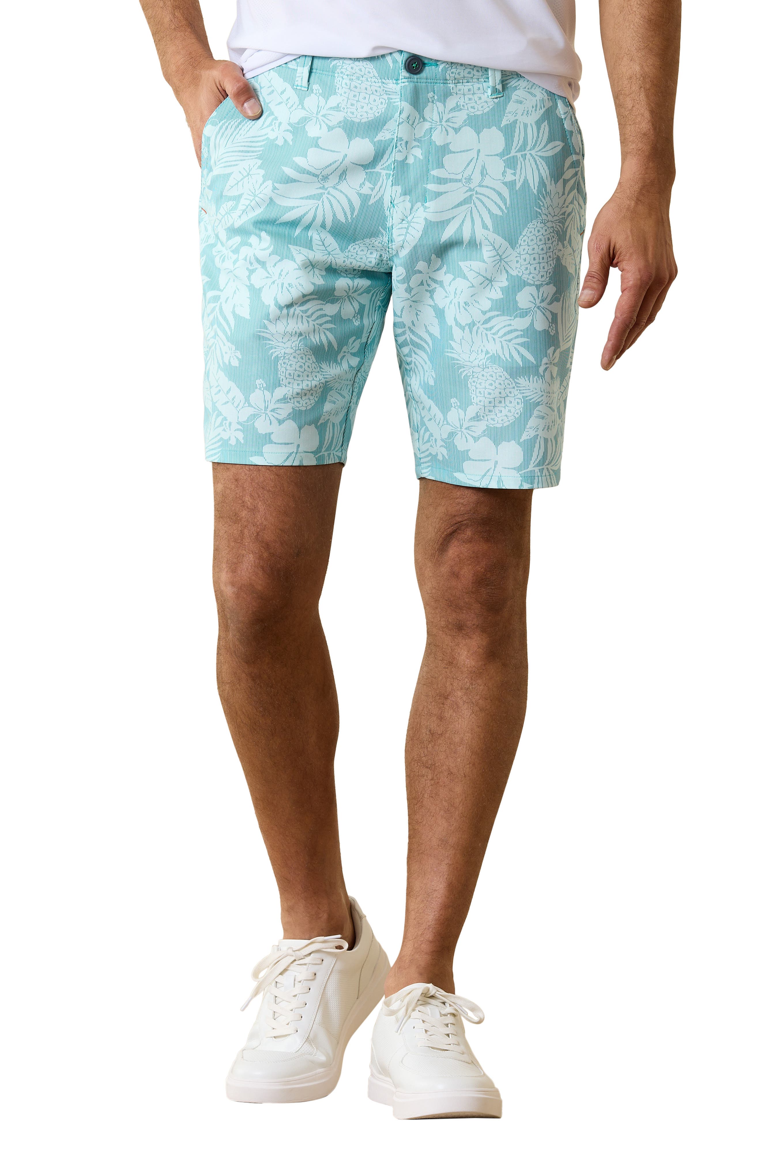 Tommy Bahama On Par Pina Putt Putt Shorts