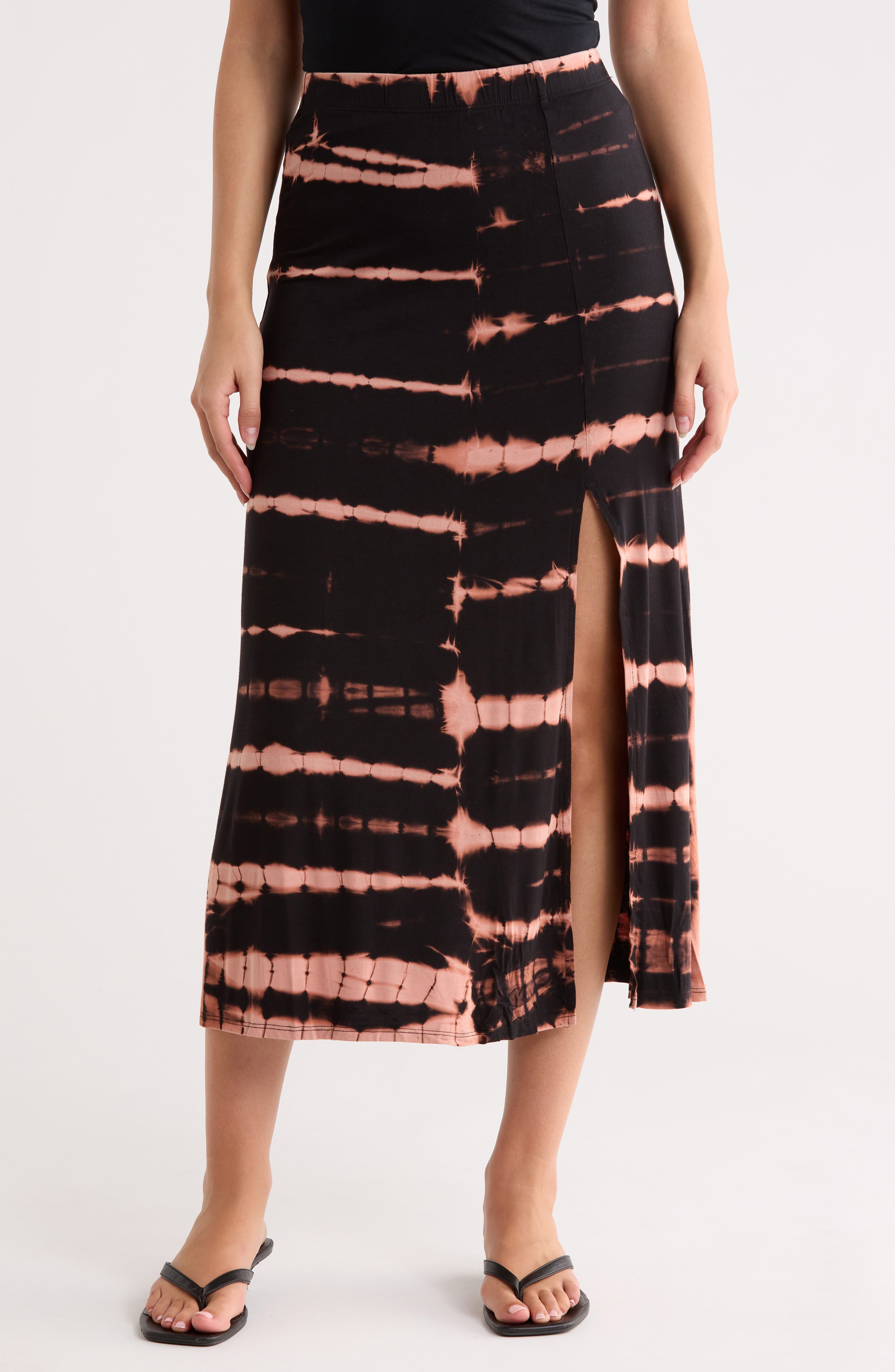 GO COUTURE Slit Maxi Skirt