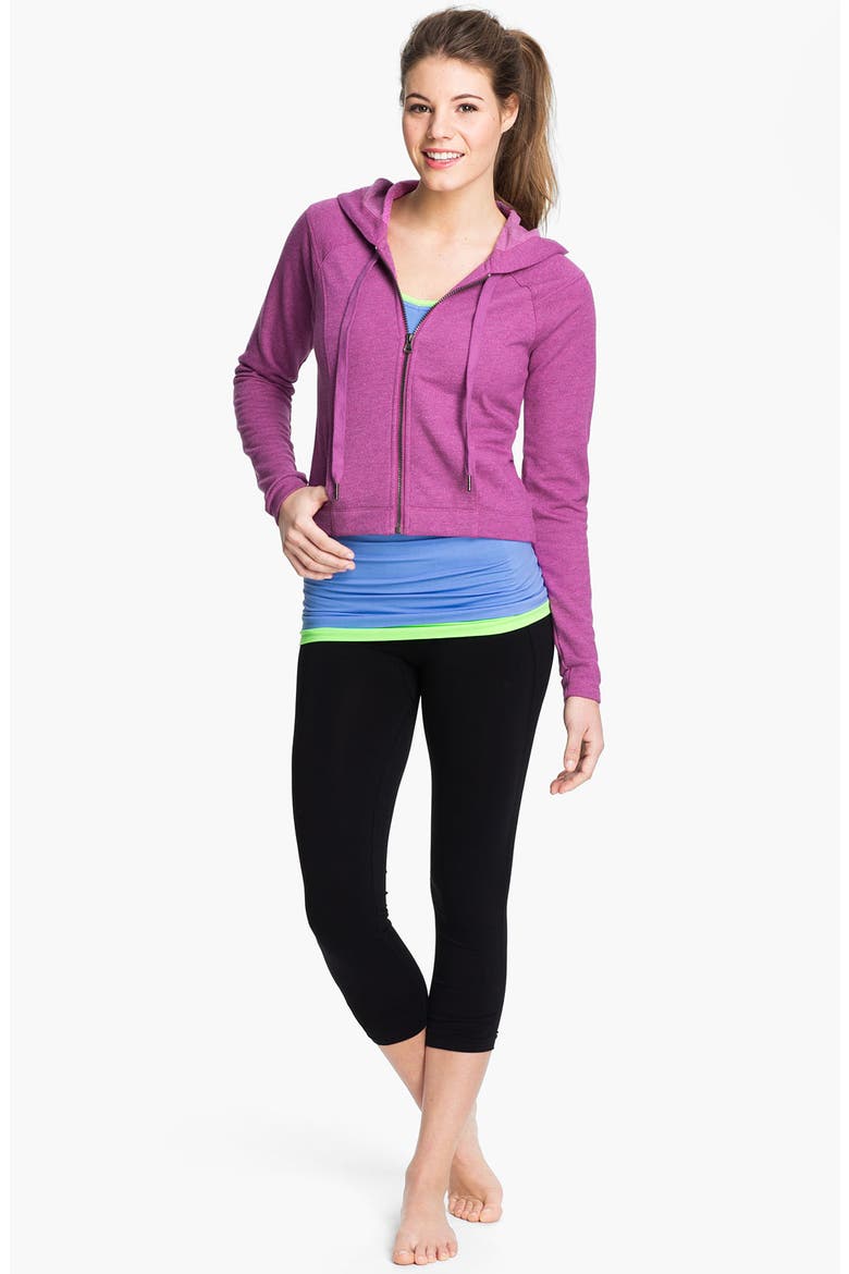 'Hot' Seamless Capris, Alternate, color, BLACK