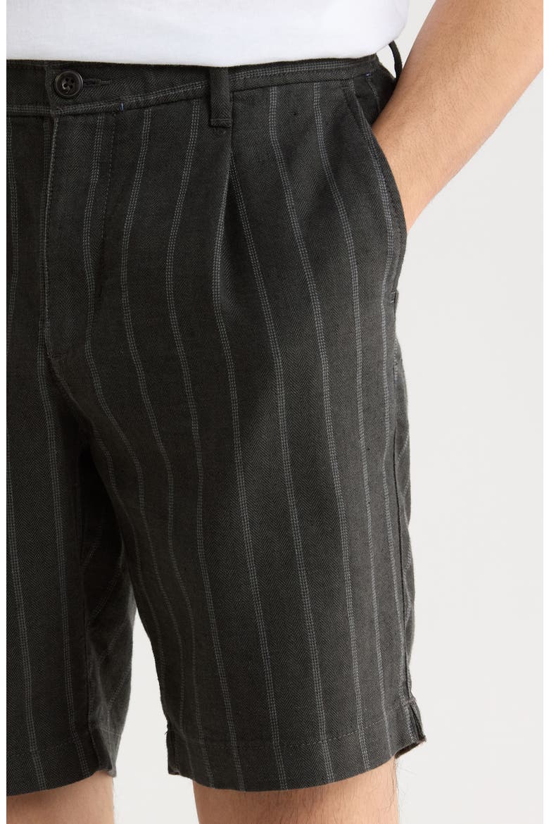 Isla Sands Pleated Stripe Linen Blend Shorts, Alternate, color, FOG GREY