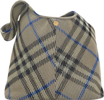 【関税＆送料込み】Burberry Strand Large Bag 23733864_53632108_600.jpg