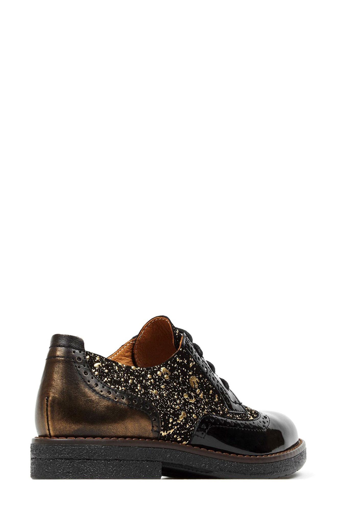 Lace-Up Water Resistant Brogue Oxfords, Alternate, color, BLACK