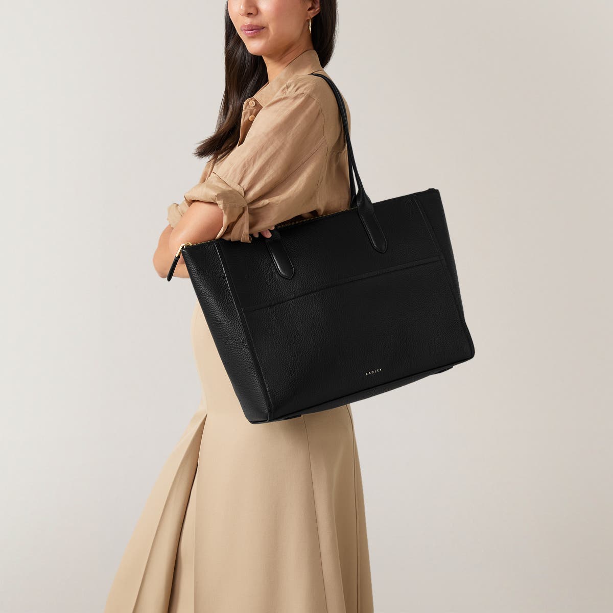 Radley Oak Street Medium Ziptop Tote Bag, Alternate, color, Black