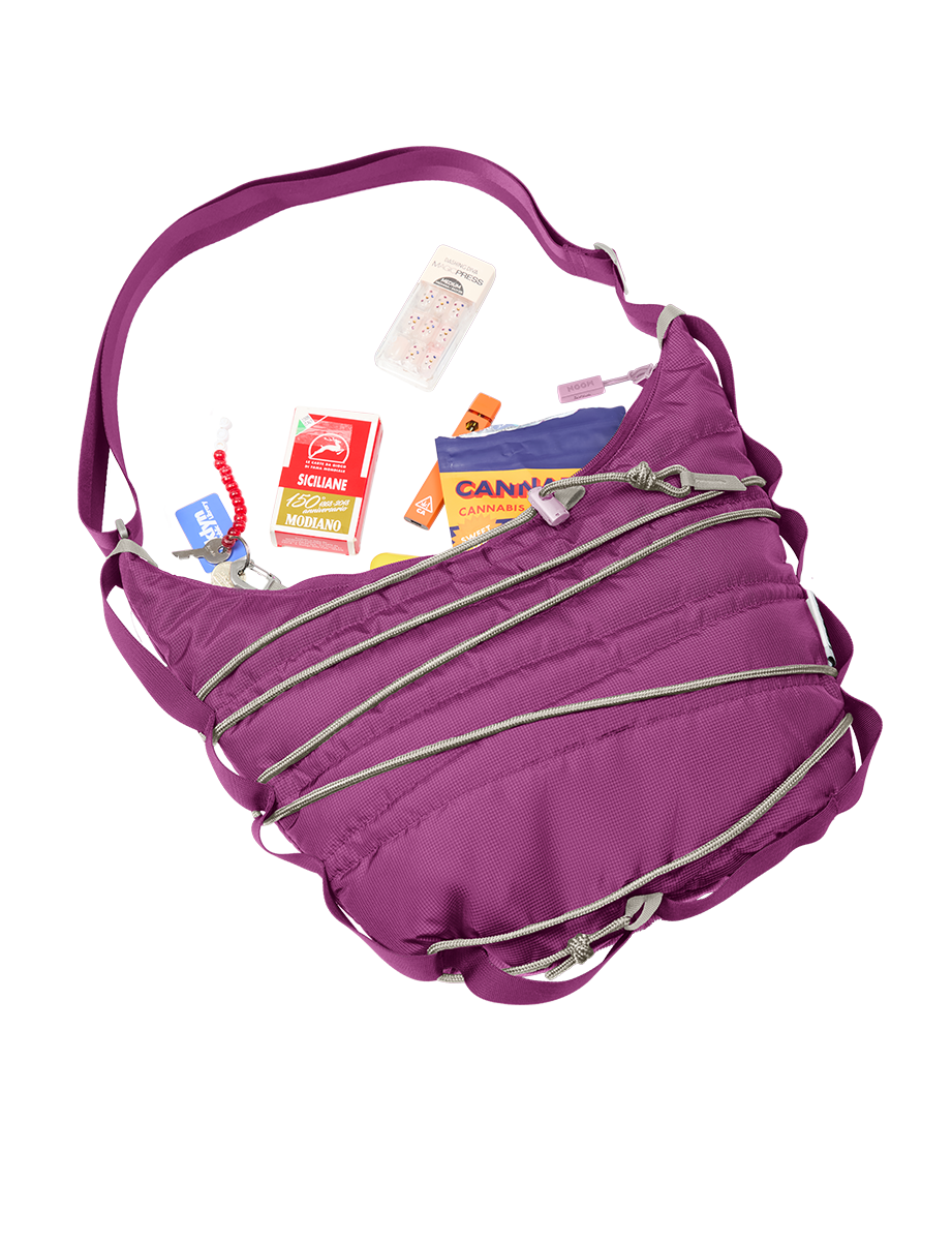 Moonbag 7L, Alternate, color, Wildberry