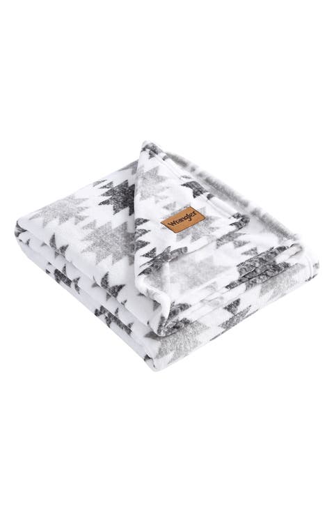Canyon Ikat Plush Fleece Throw - 50" x 60"