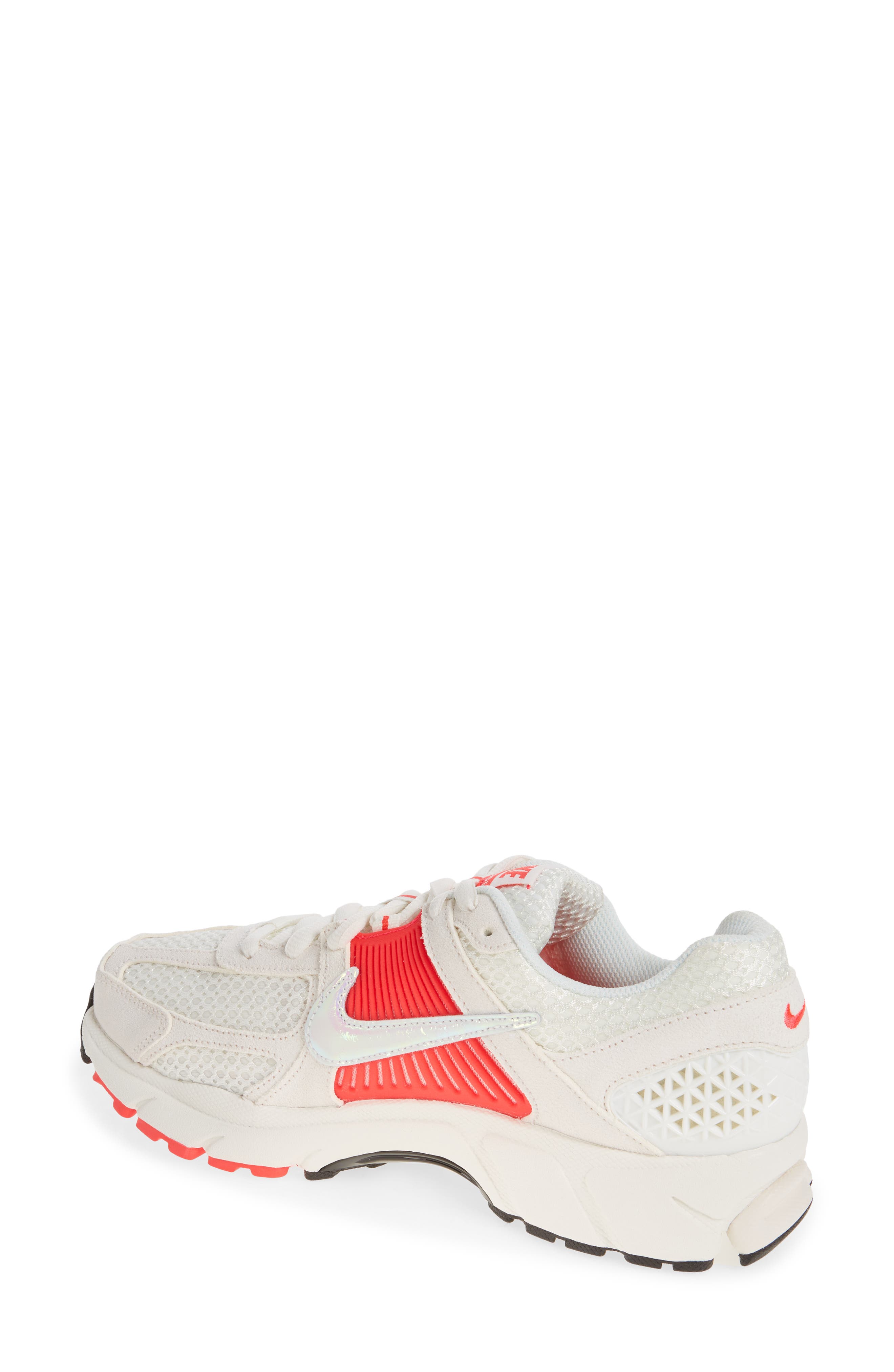 Nike Zoom Vomero 5 Sneaker, Alternate, color, 