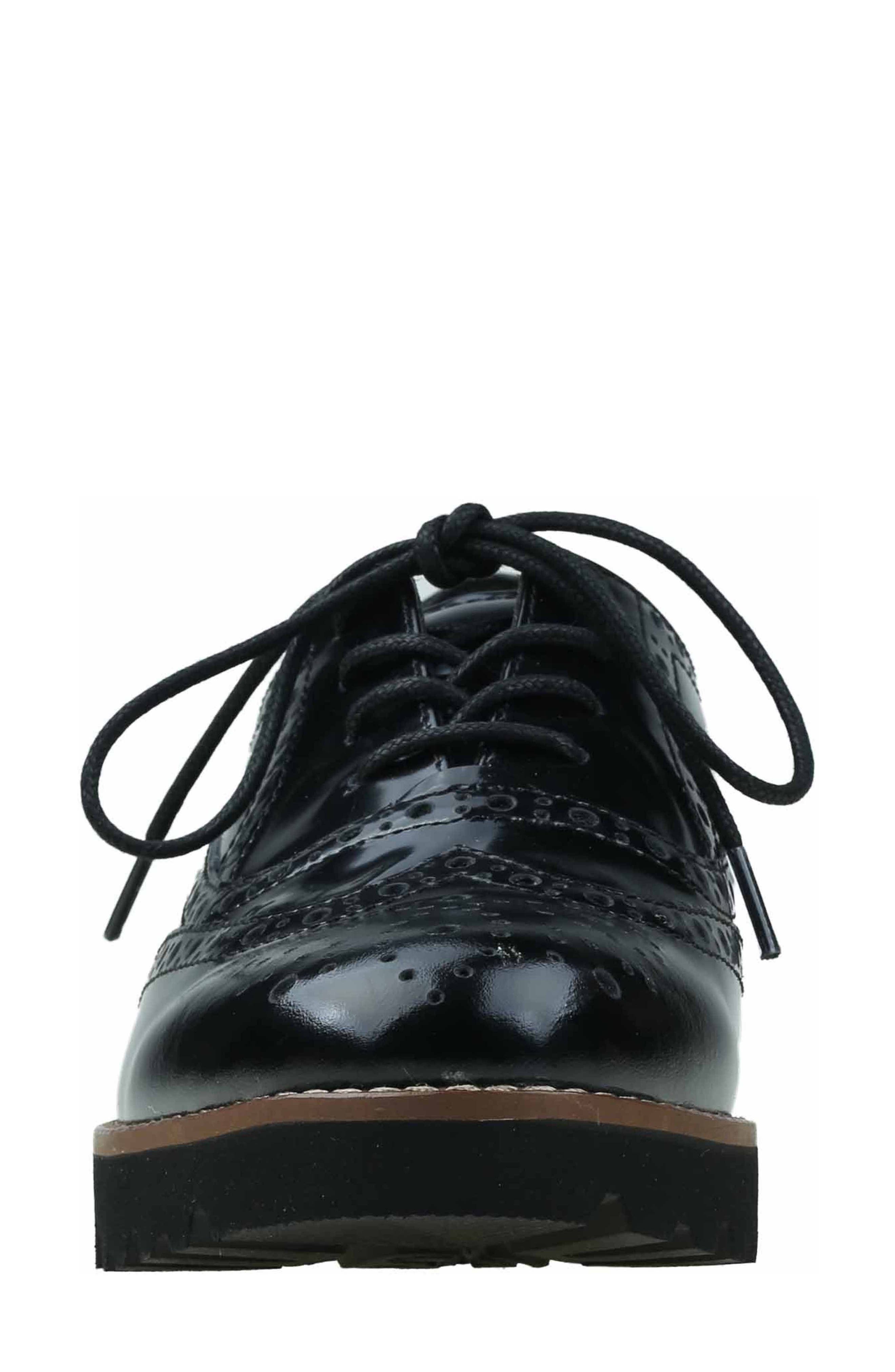 Earth<sup>®</sup> Origins Earthies<sup>®</sup> 'Santana' Wingtip Oxford, Alternate, color, 