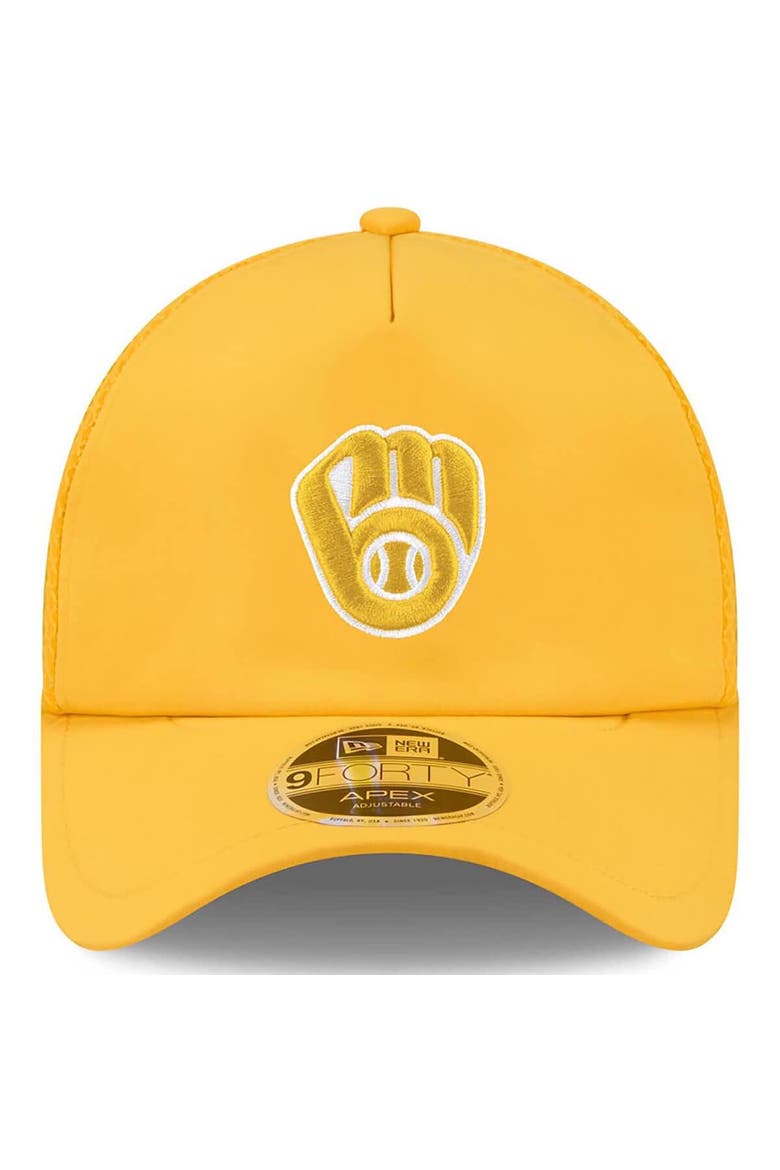 Men's New Era Gold Milwaukee Brewers 2026 Batting Practice Apex 9FORTY Adjustable Trucker Hat, Alternate, color, Gold