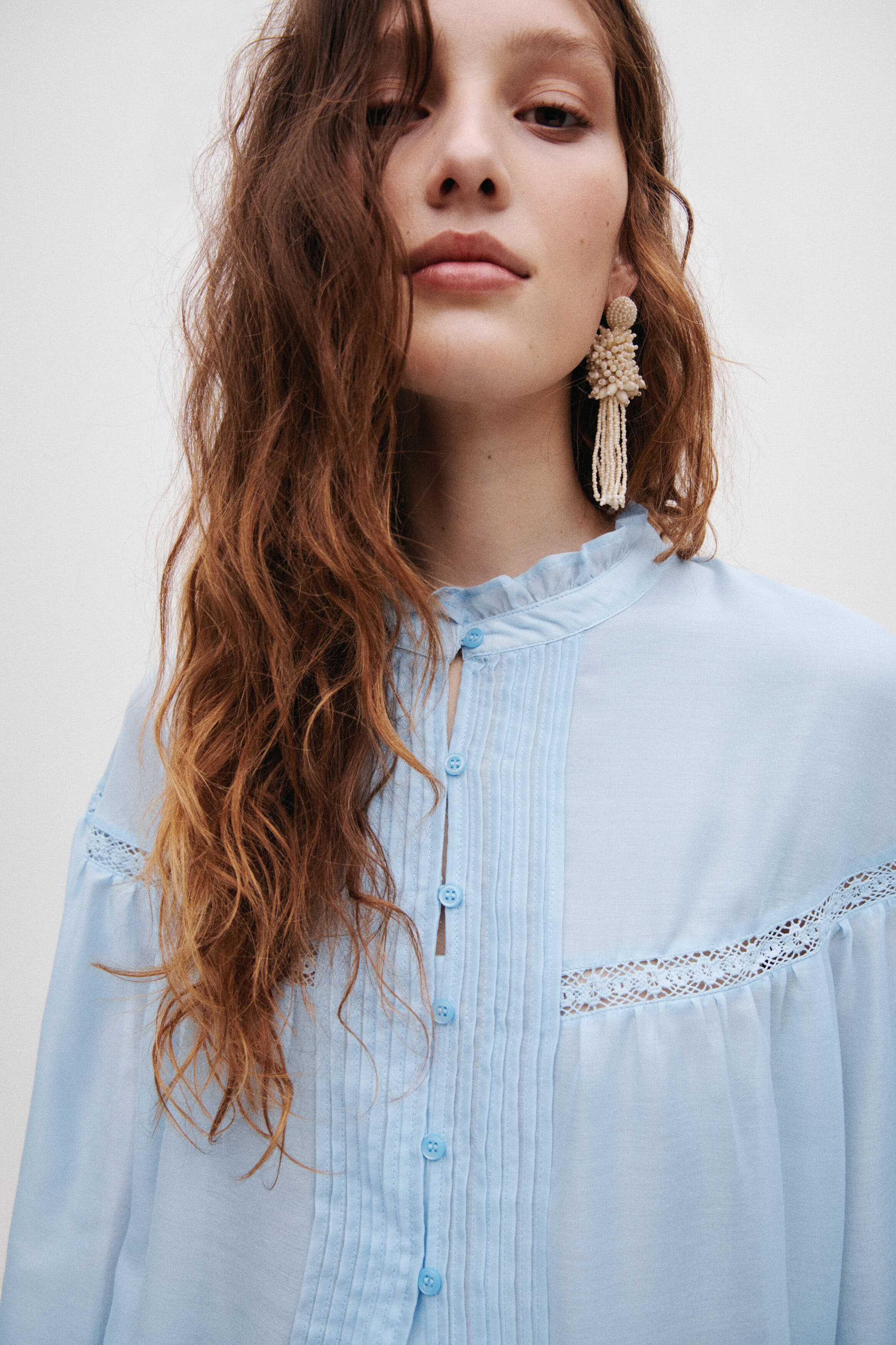 Ruffle-trimmed balloon-sleeved blouse - image 2