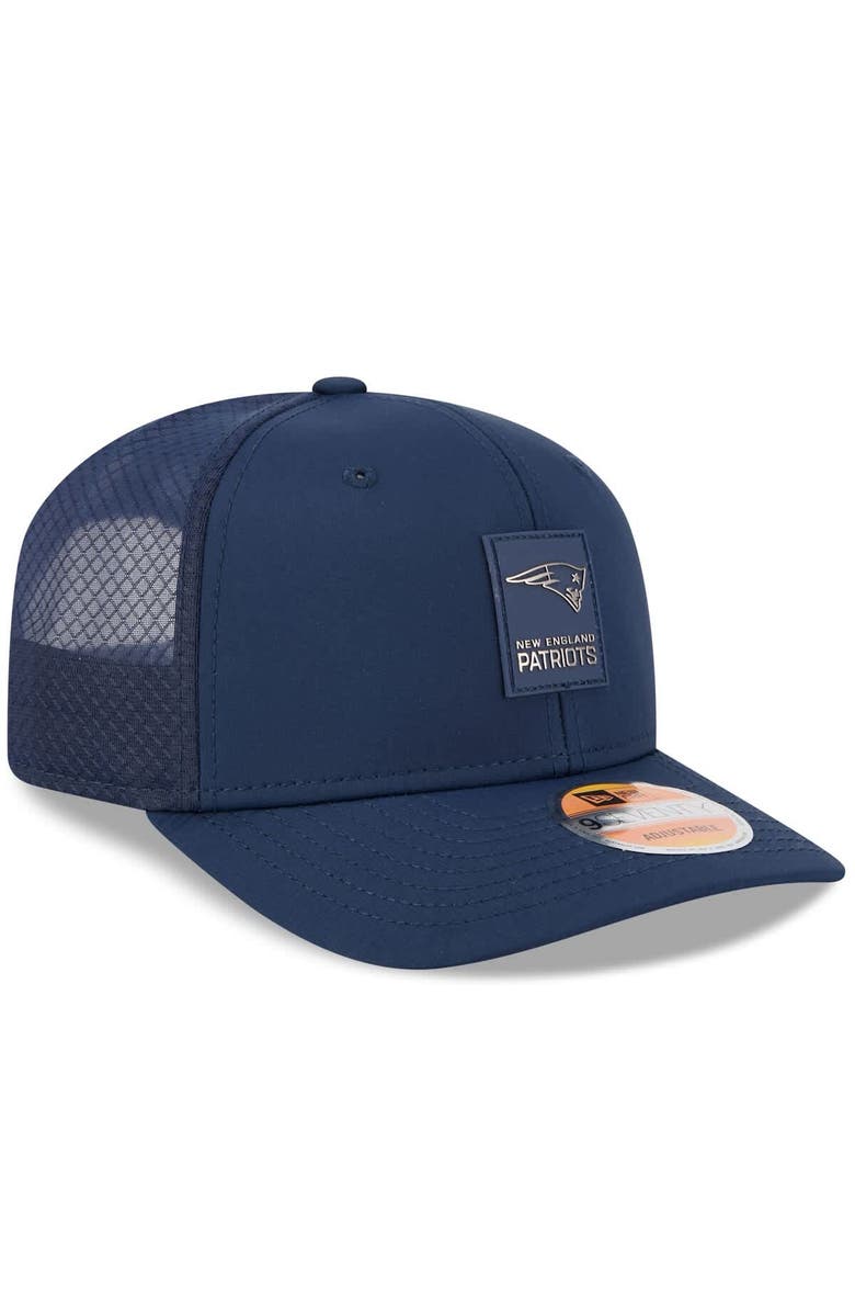 New Era Men's New Era Navy New England Patriots 2025 Sideline  9SEVENTY Trucker Adjustable Hat, Alternate, color, 