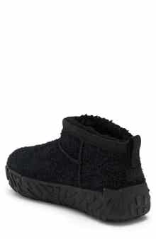 Classic Ultra Mini Wrap Tech Boot