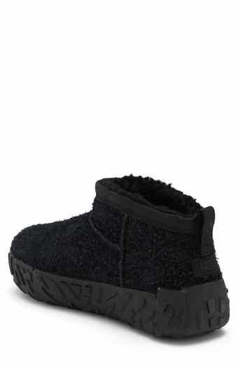 Classic Ultra Mini Wrap Tech Boot