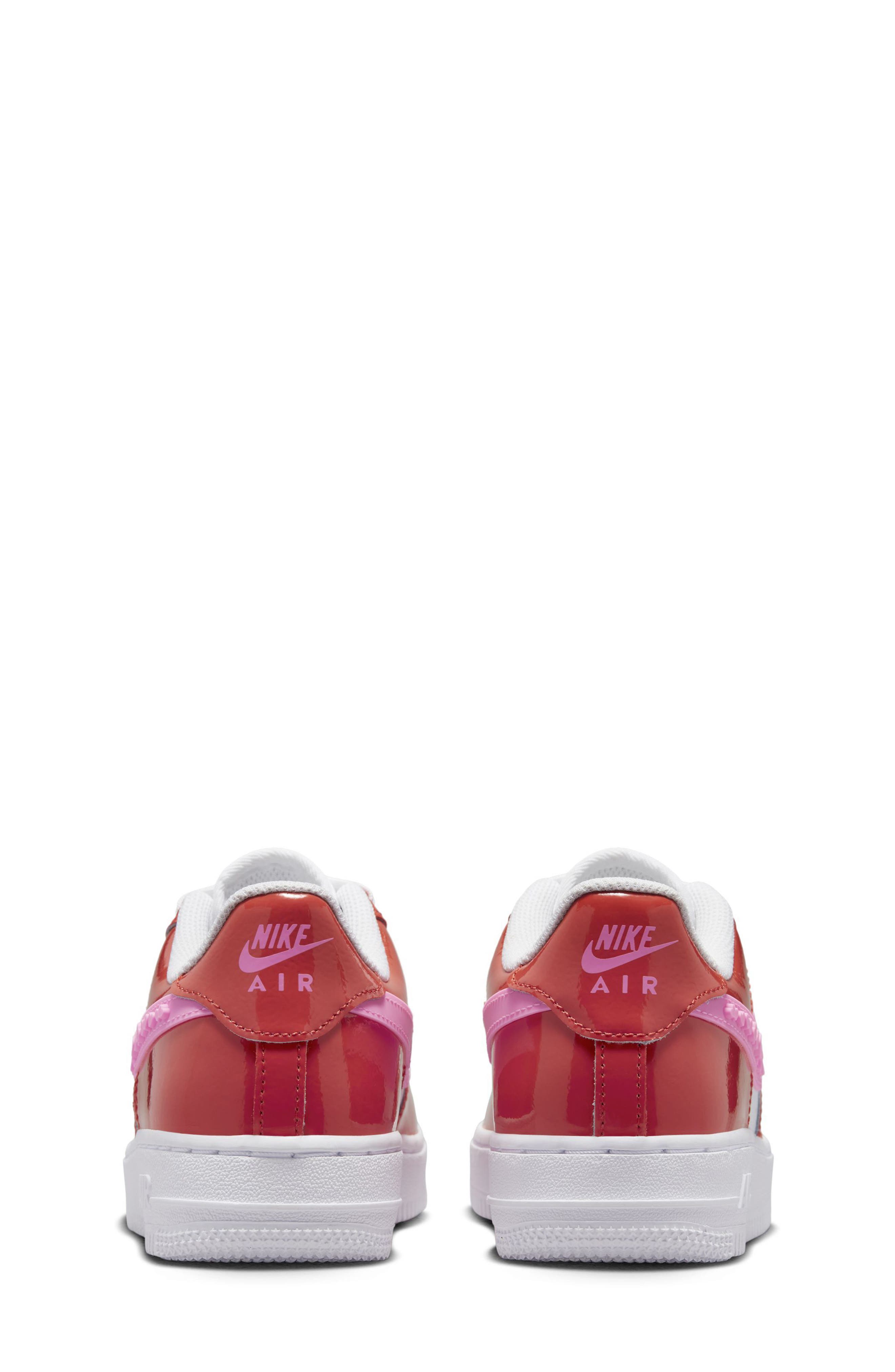 Nike Air Force 1 LV8 3D Hearts Basketball Sneaker, Alternate, color, 