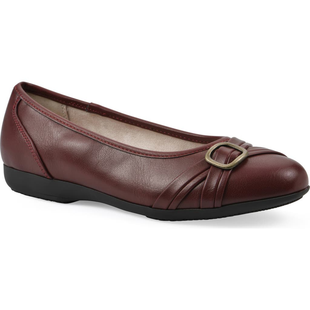 Cliffs By White Mountain Calming Buckle Strap Flat In Burgundy Burnished Smooth