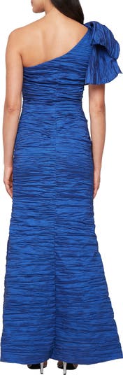 Bow Detail One-Shoulder Ruched Satin Gown
