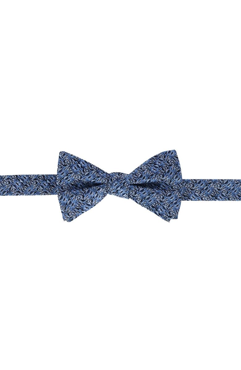 Trafalgar Benito's Blue Basketweave Pattern Silk Novelty Bow Tie, Main, color, Light Blue