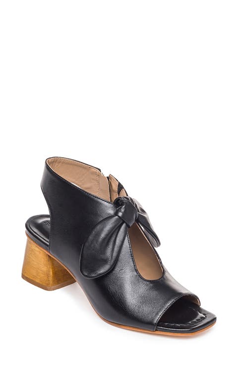 Lizzie Sandal