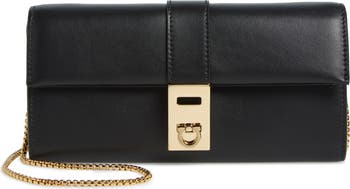 【送料&関税込】Ferragamo hug Wallet On Chain Hug wallet with chain - Women | Ferragamo
