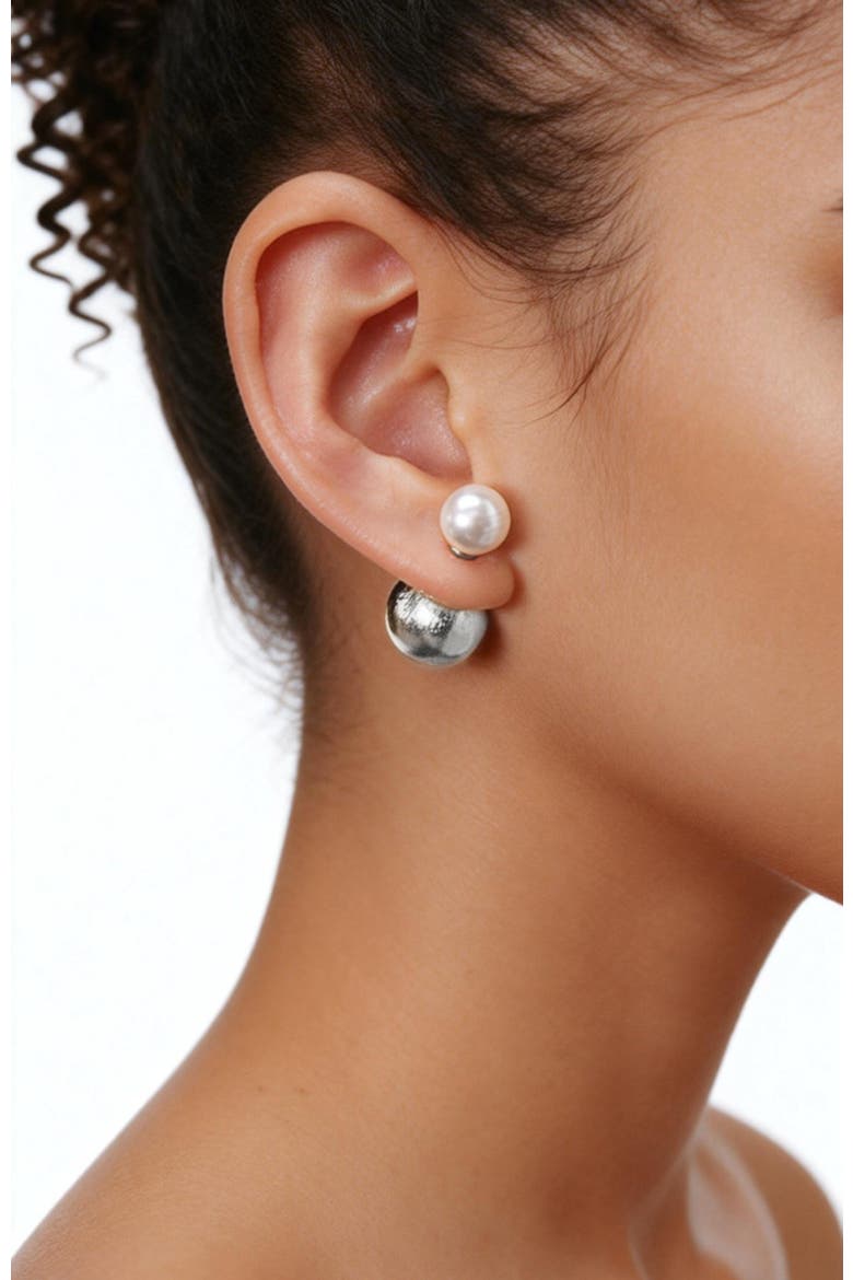 Duo Studs Earrigns, Alternate, color, Silver & White