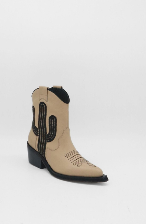 Oasis Western Cowboy Boots