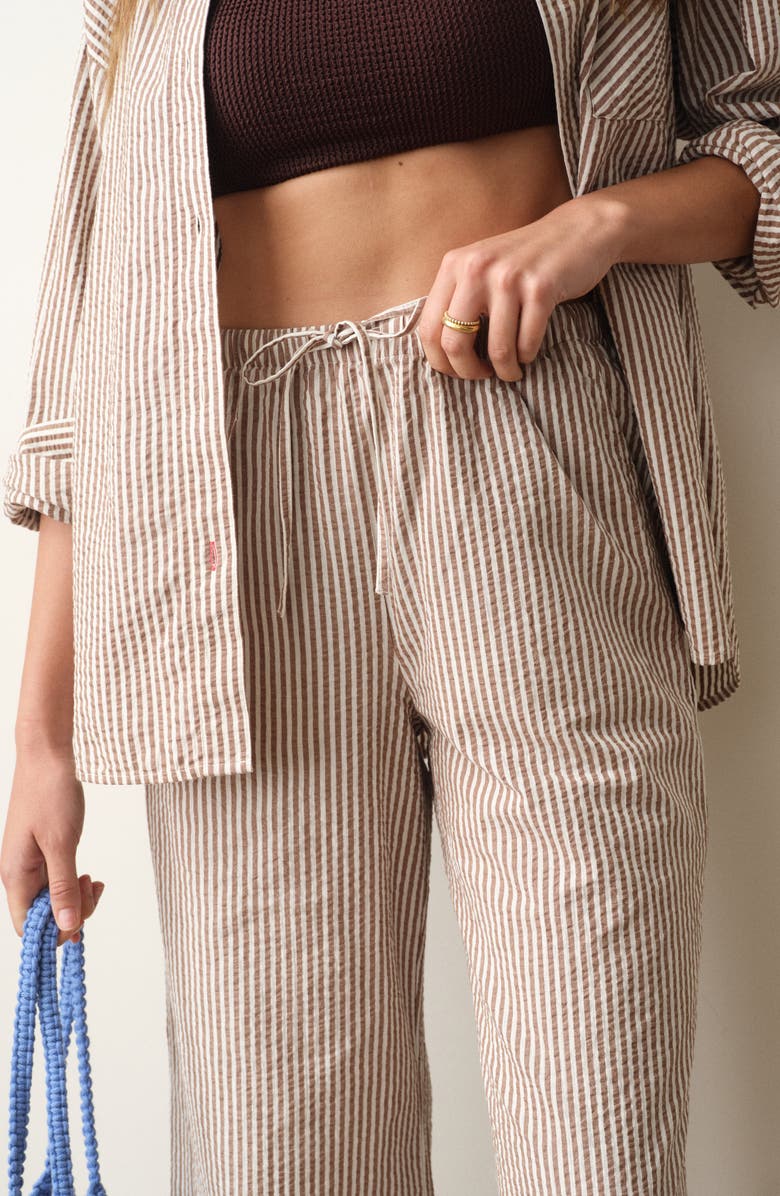 Marine Layer Josie Stripe Seersucker Drawstring Pants, Alternate, color, Mocha Stripe