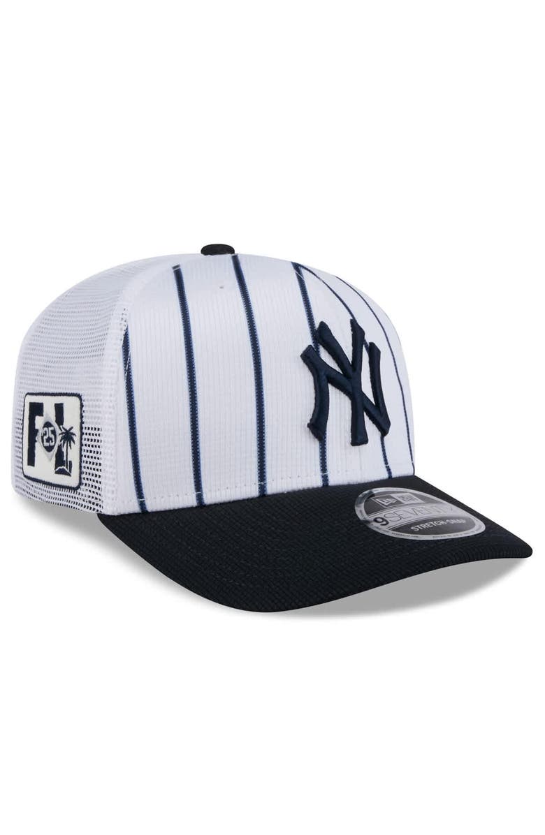 New Era Men's New Era  White/Navy New York Yankees 2025 Spring Training 9SEVENTY Stretch-Snap Trucker Hat, Alternate, color, 