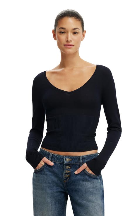 Women's Close Knit V-Neck Top