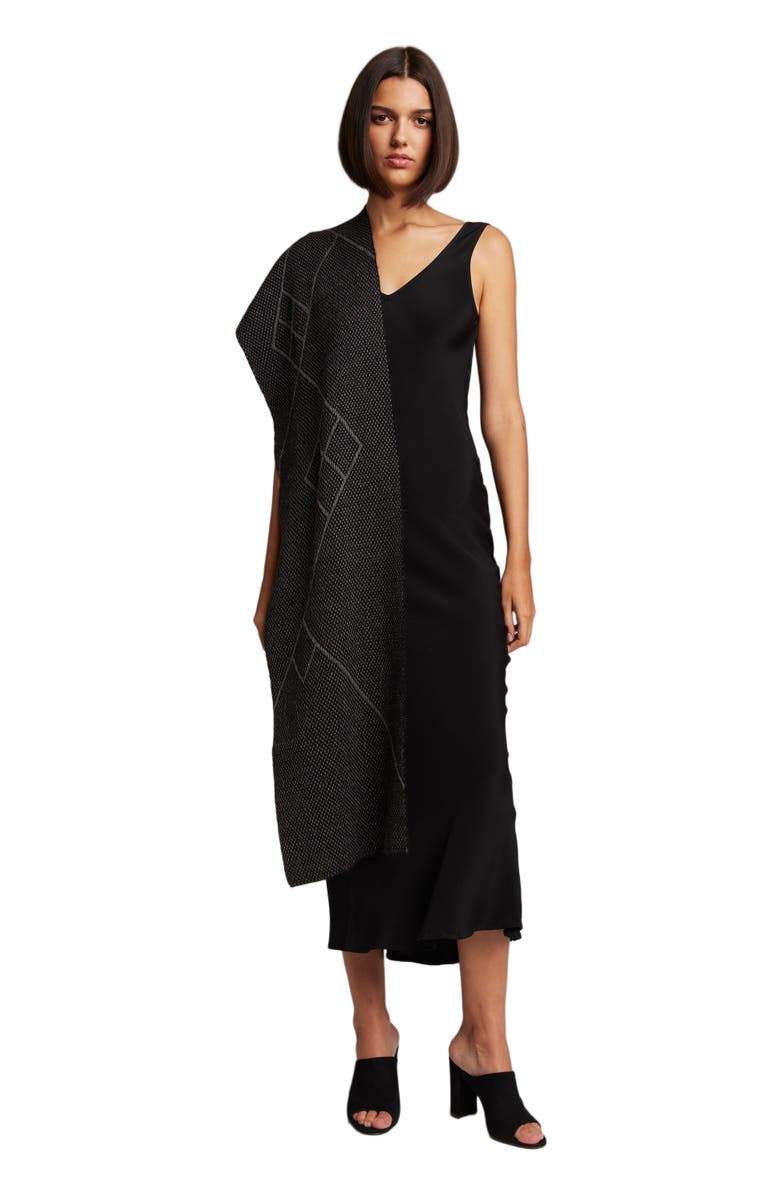 Voz Che Scarf in Baby Alpaca, Alternate, color, Black/Grey