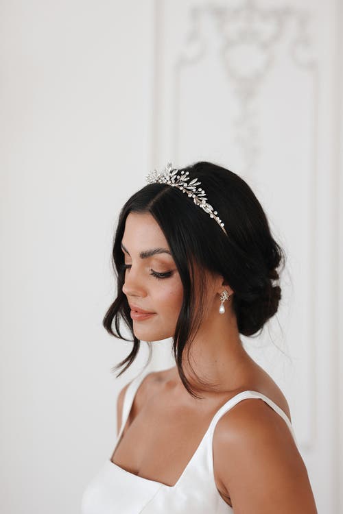 Untamed Petals Rosamonde Crystal Tiara In Metallic