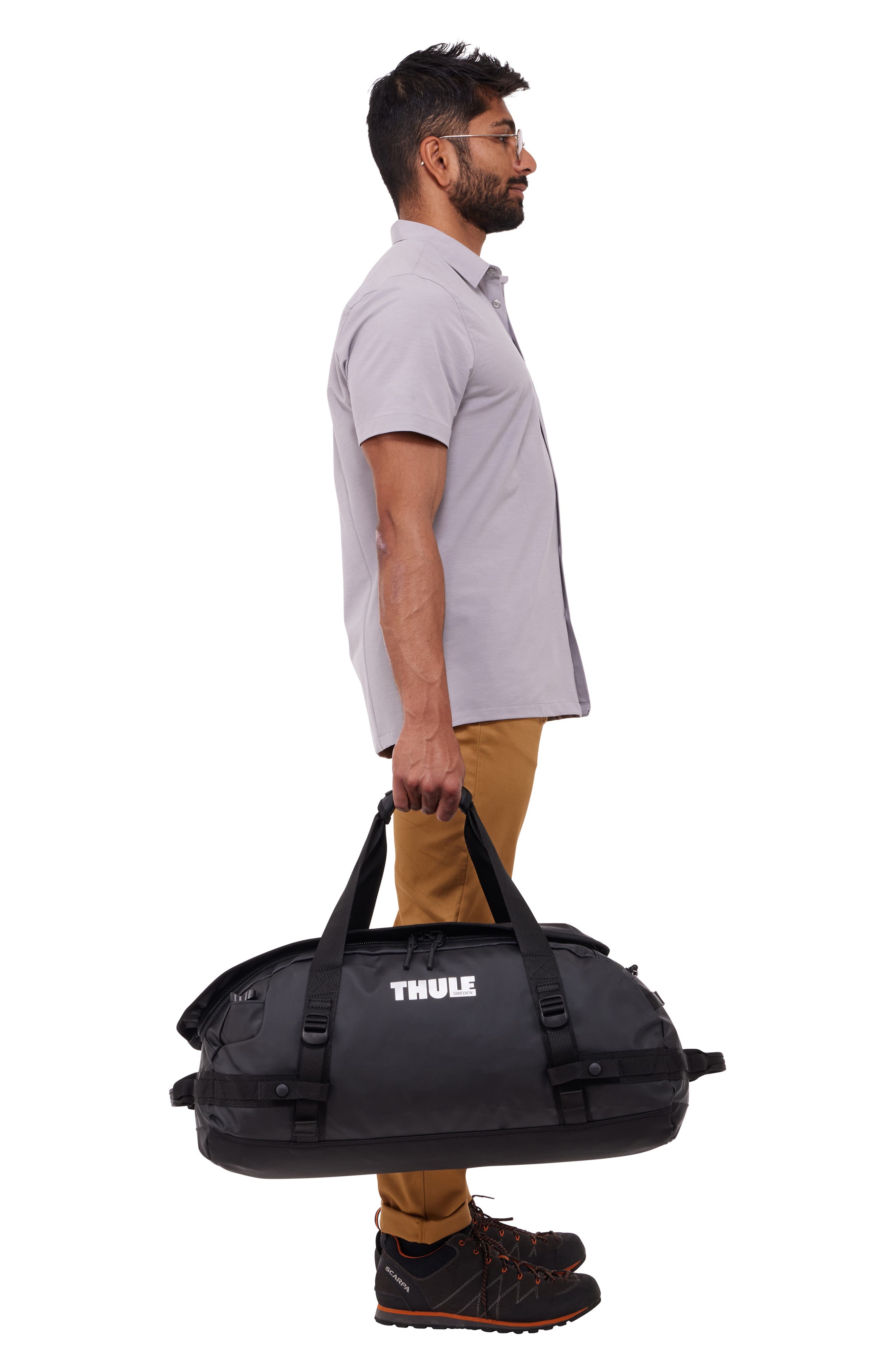 Thule Chasm 40L Duffle Bag, Alternate, color, Black