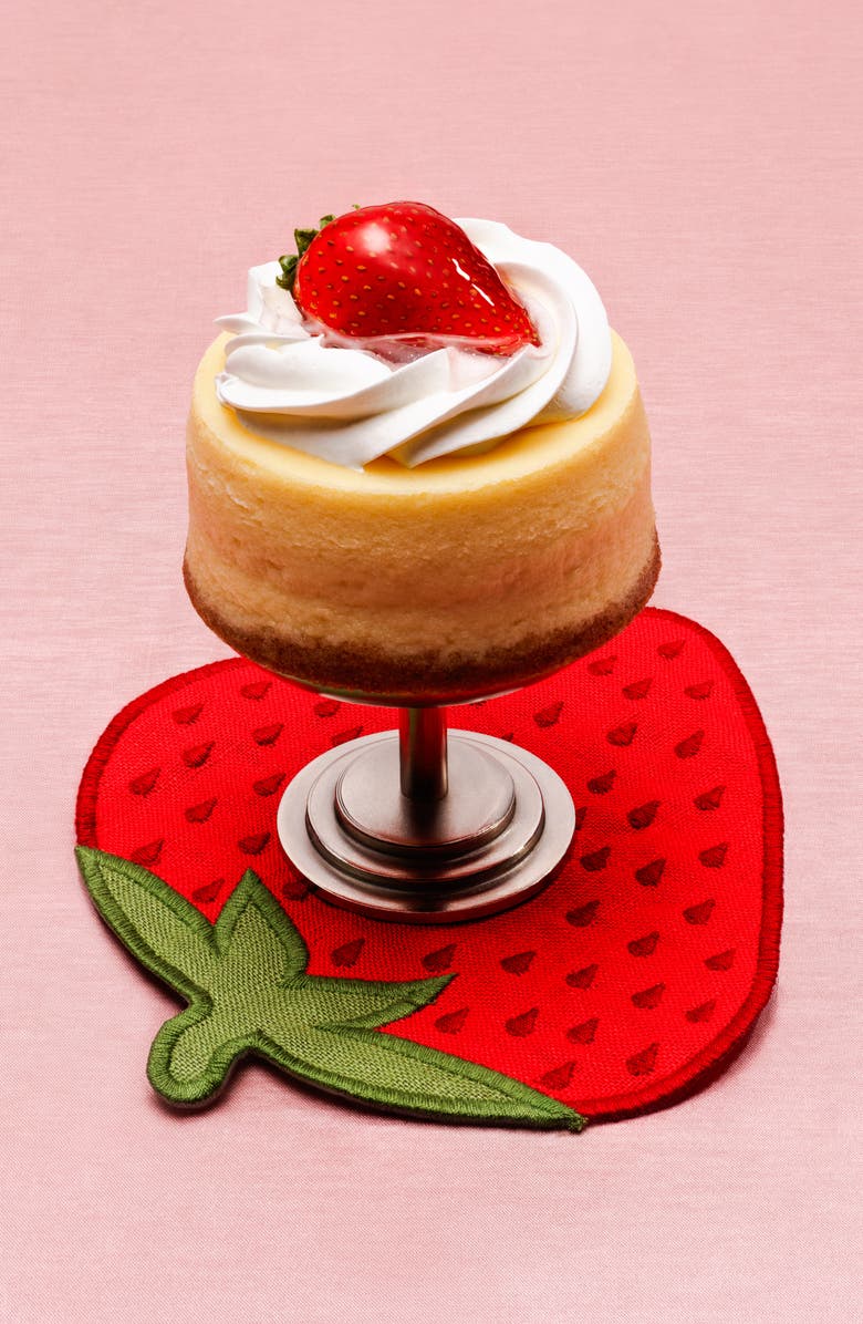 PIECEWORK PUZZLES Strawberry Set of 4 Linen Cocktail Napkins, Alternate, color, Pink