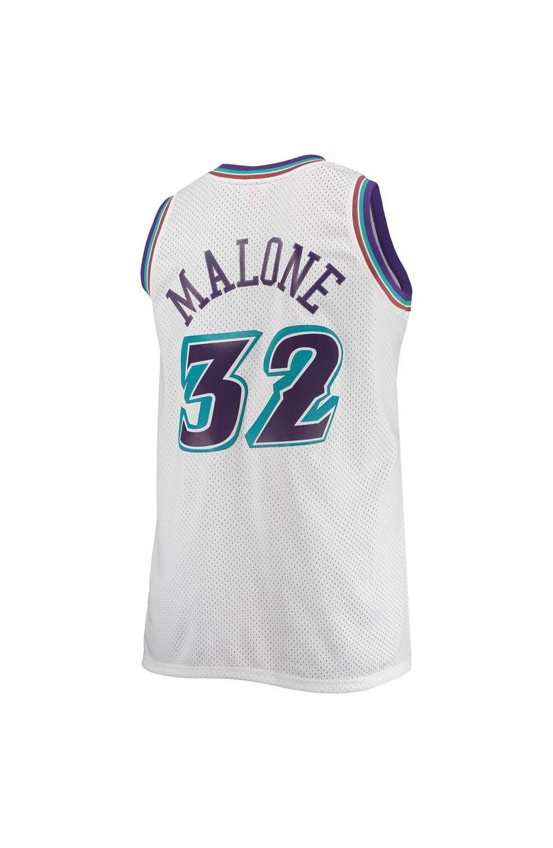 Mitchell & Ness Men's Mitchell & Ness Karl Malone White Utah Jazz 1996/97 Big & Tall Hardwood Classics Swingman Jersey, Alternate, color, White