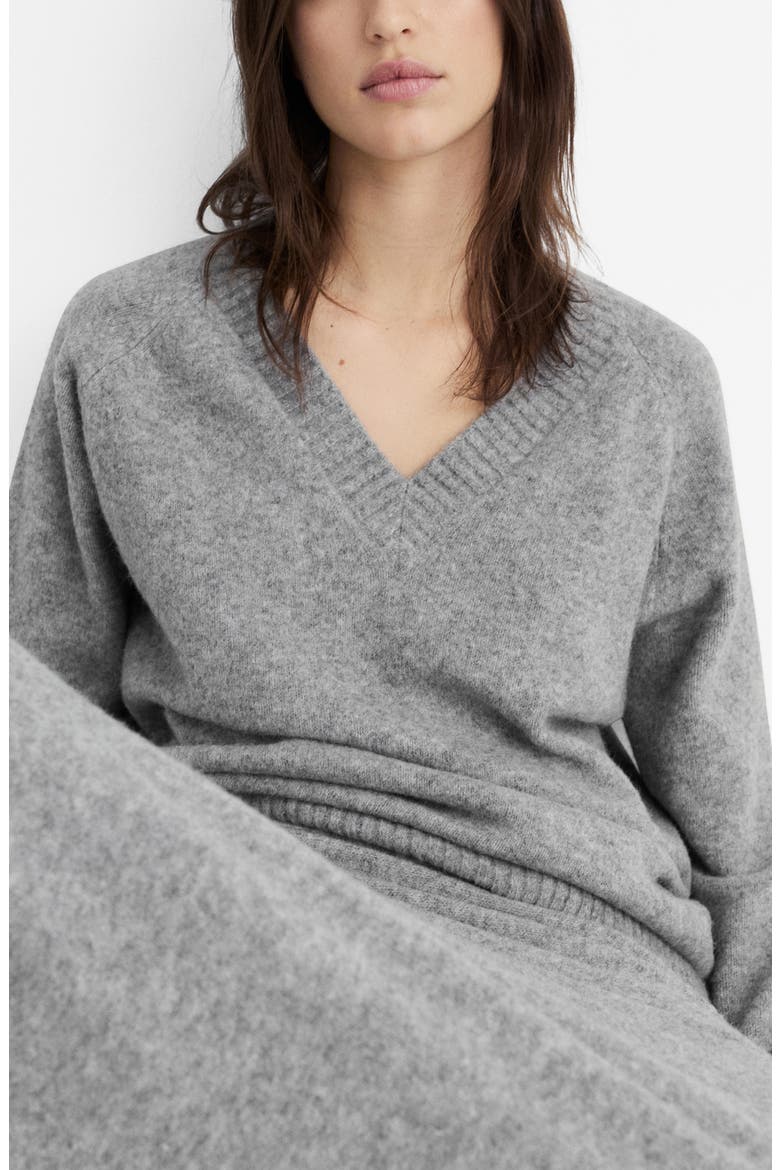 Oversize V-Neck Sweater, Alternate, color, GREY