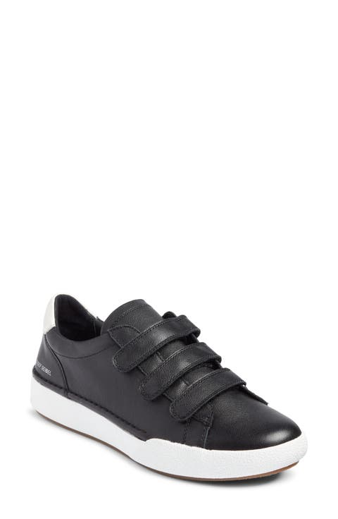 Claire 12 Sneaker (Women)