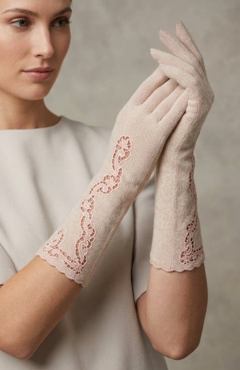 Cashmere gloves with embroidery design