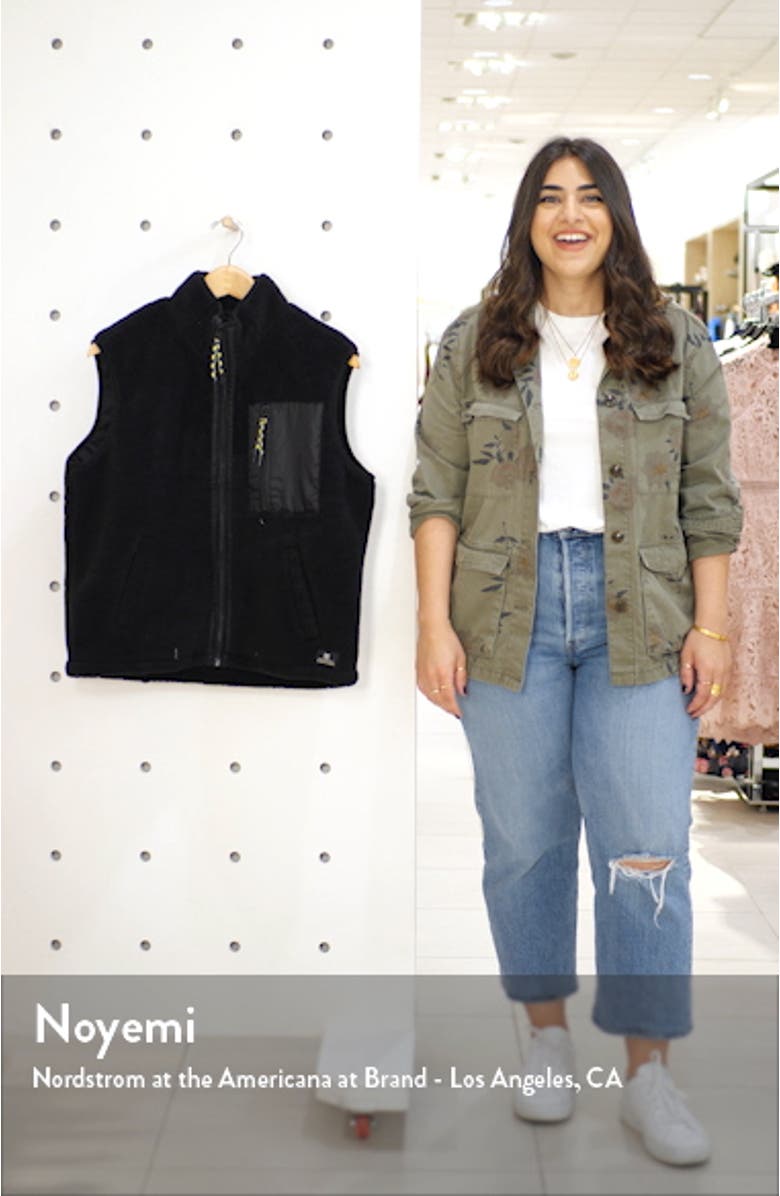 Fleece Vest, sales video thumbnail