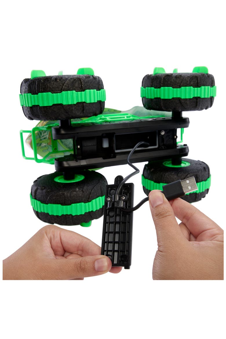 Monster Trucks All-Terrain Great Bite™ RC, Remote-Control Toy, Drive On Land & in Water, Alternate, color, MUTANT GREAT BITE
