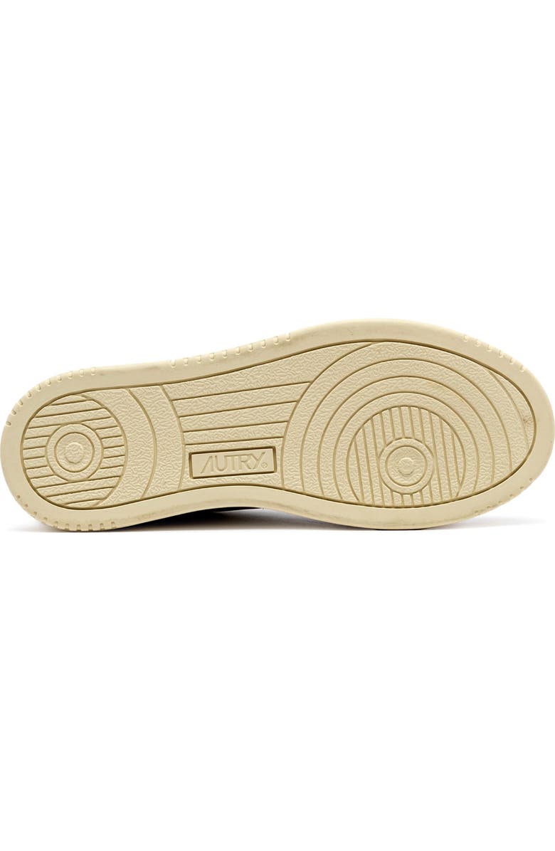 AUTRY Medalist Low Sneaker, Alternate, color, Ecru