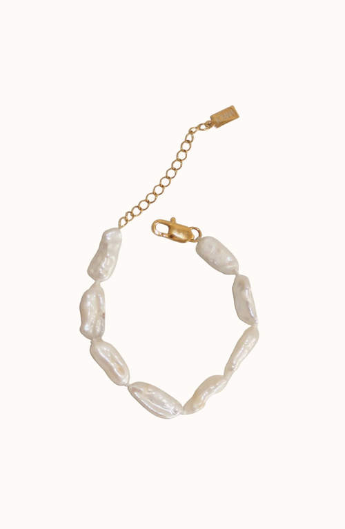 Joiana Jewelry Biwa Pearl Bracelet In White