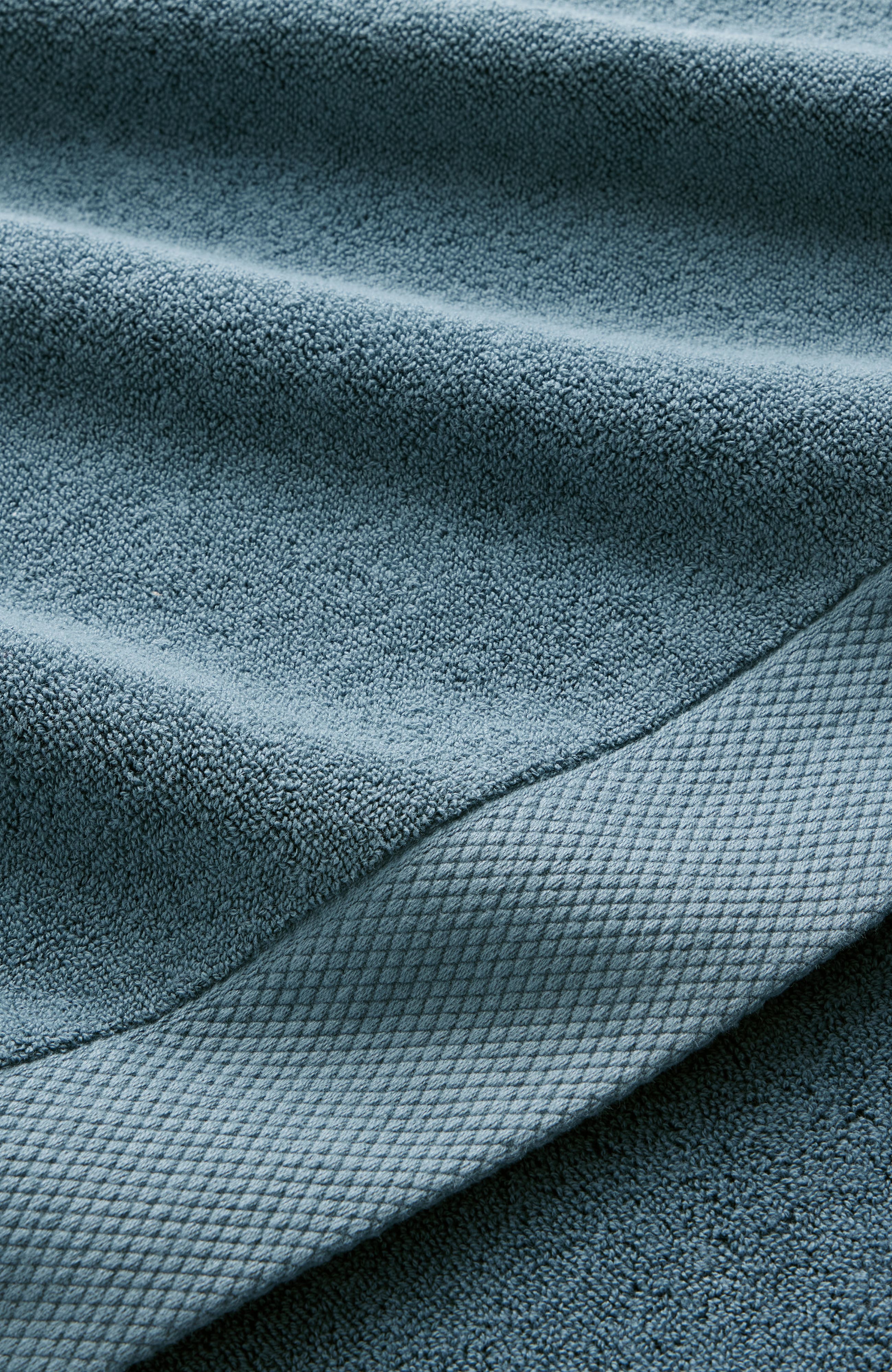 Christy Towel - Thumbnail 4