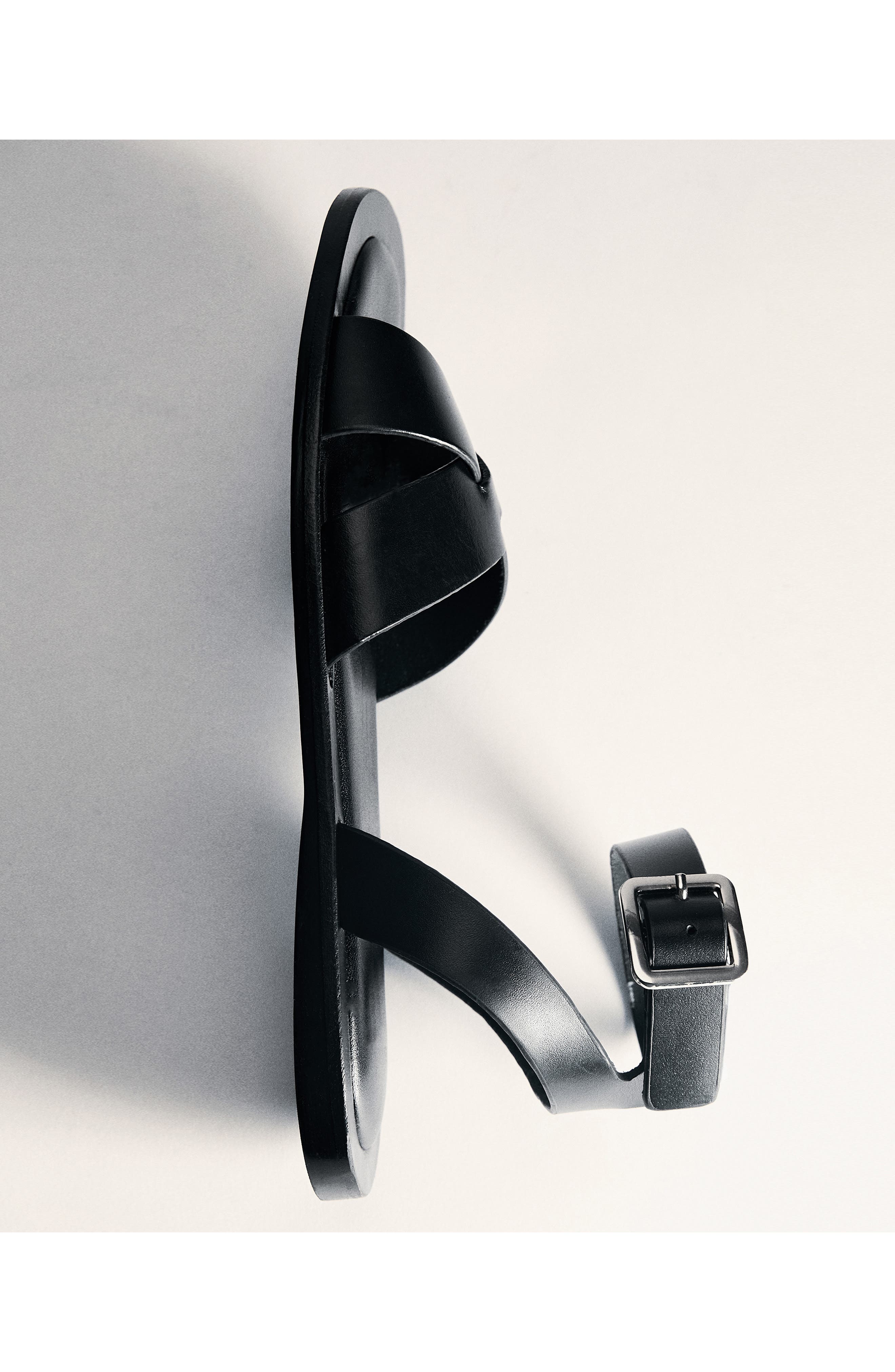 MANGO Toe Loop Flat Sandal, Alternate, color, Black