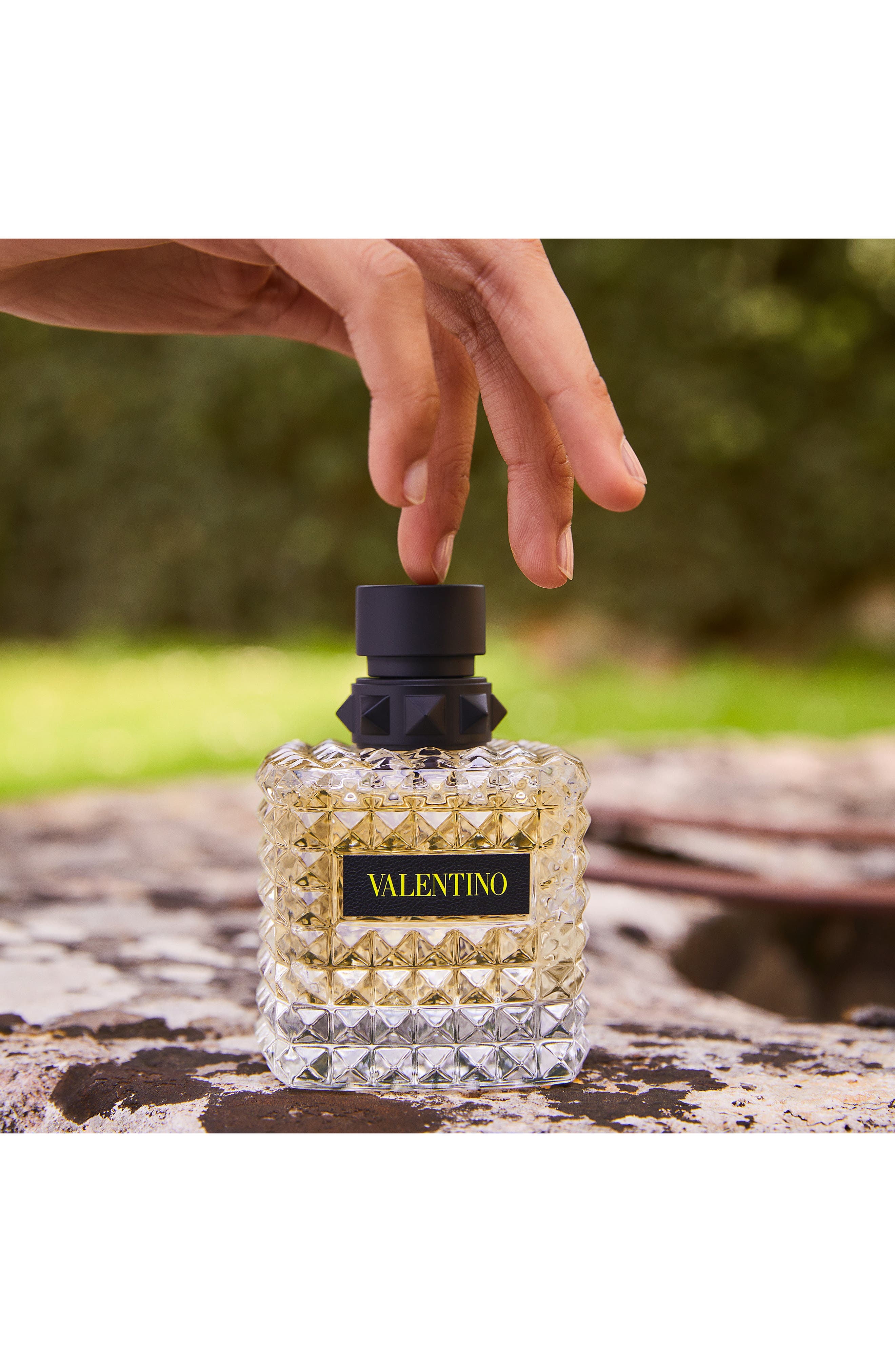 Donna Born in Roma Yellow Dream Eau de Parfum (Women) | Nordstrom