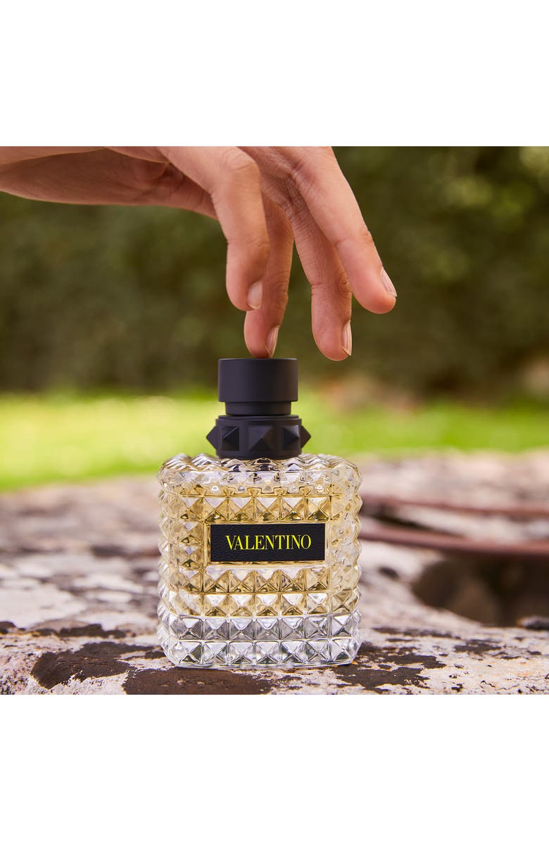 Valentino Donna Born in Roma Yellow Dream Eau de Parfum, Alternate, color, 