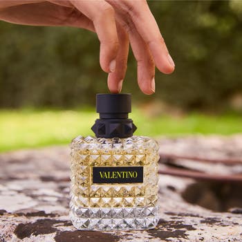 Valentino Donna Born in Roma Yellow Dream Eau de Parfum | Nordstrom