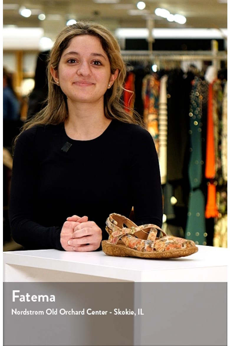 Rosalie 13 Sandal video