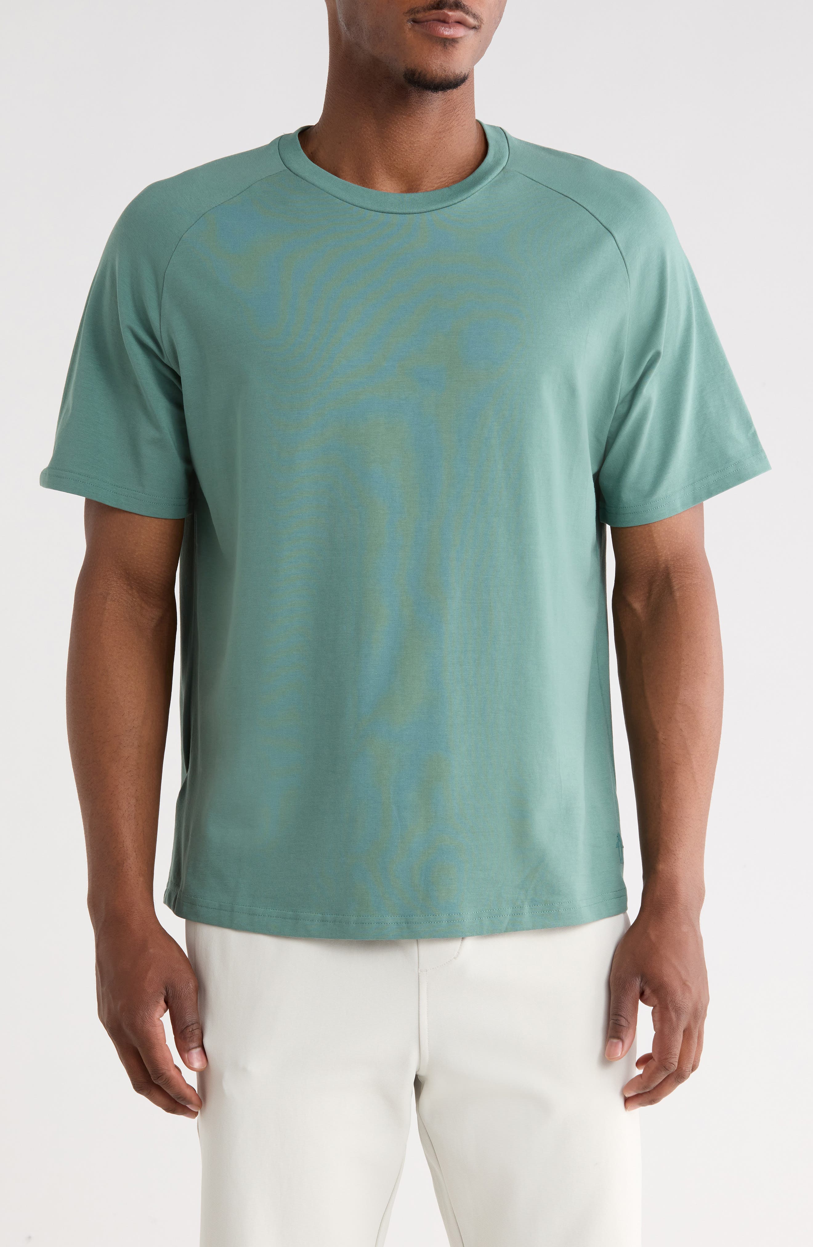 Short Raglan Sleeve T-Shirt - image 5